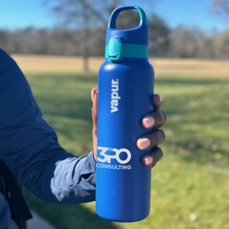 Vapur® Chill 20oz Insulated Water Bottle Admiral Blue with Malibu Teal Trim-10
