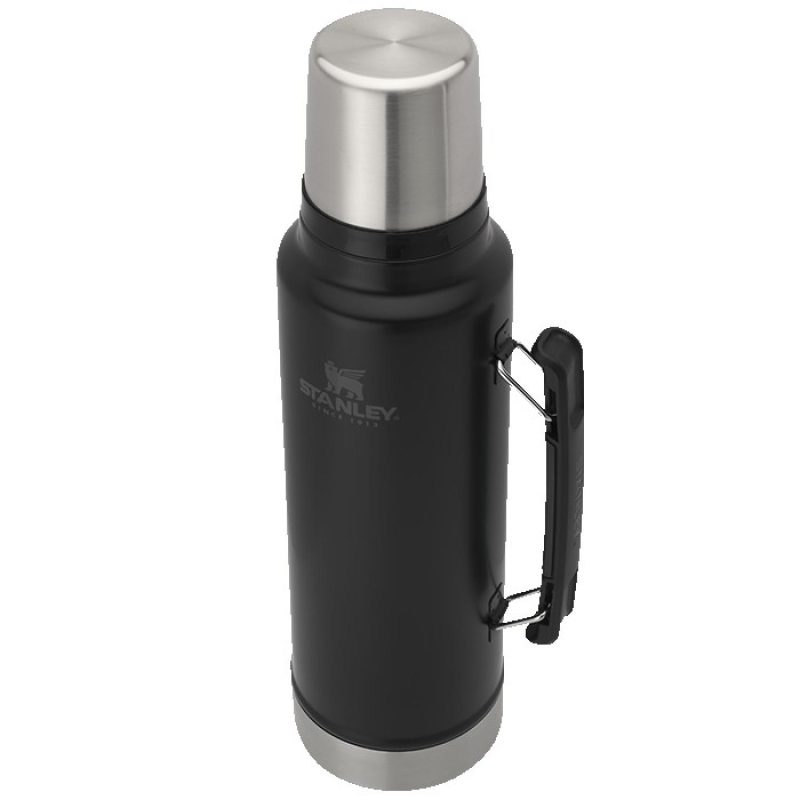 Stanley 1.5 qt Classic Vacuum Insulated Bottle-10