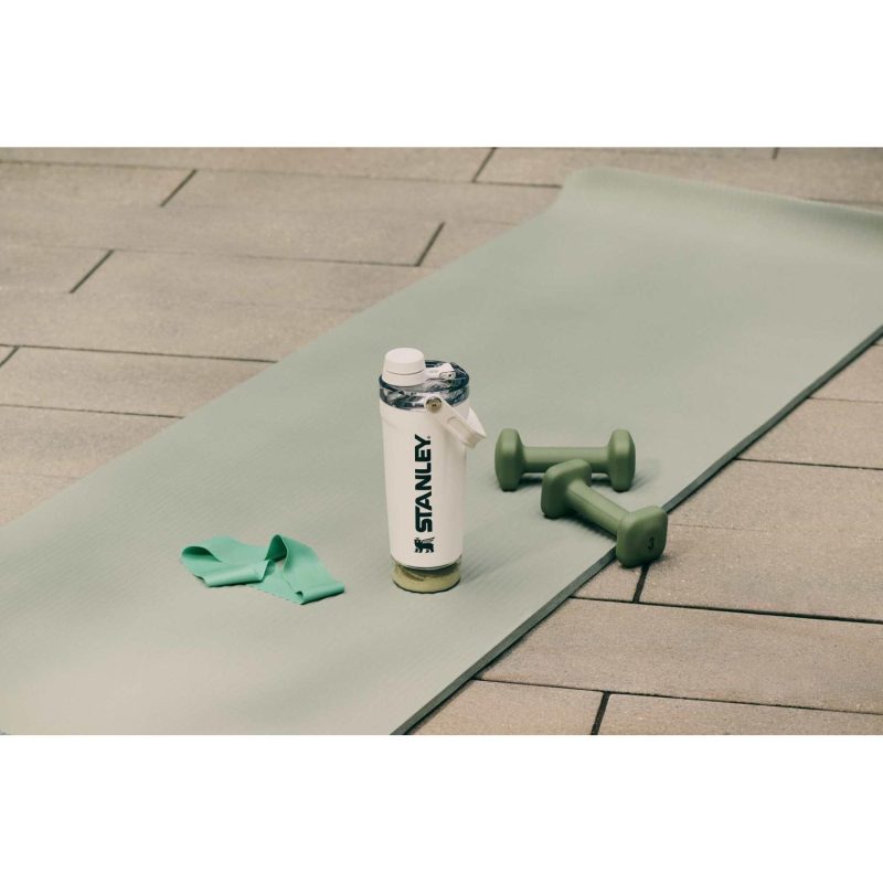 Stanley Activate Shaker Bottle 20oz-9